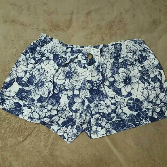 Aeropostale Pants - Aeropostale Women's Hawaiian Shorts sz 11/12